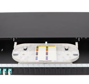 Tiroir optique 1U - 24 x Traversées LC Duplex OM4 + K7